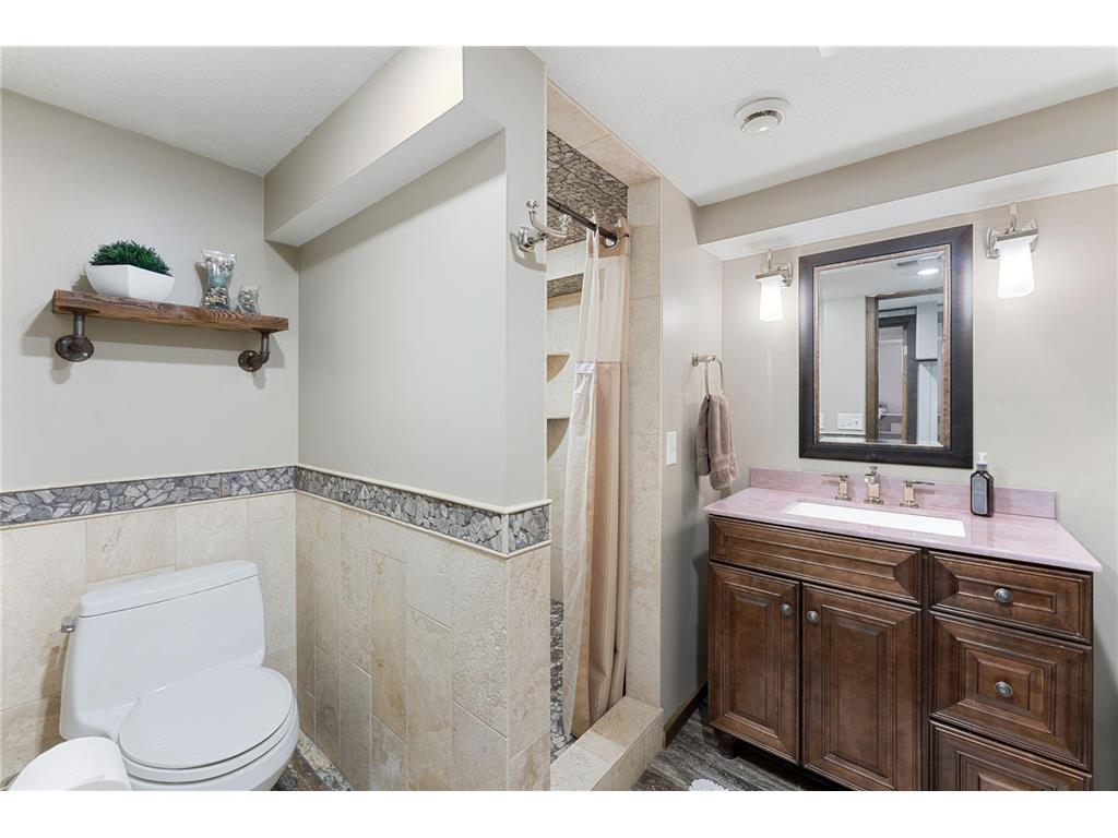 1345 Broadview Avenue Chaska MN 55318 7073939 image34