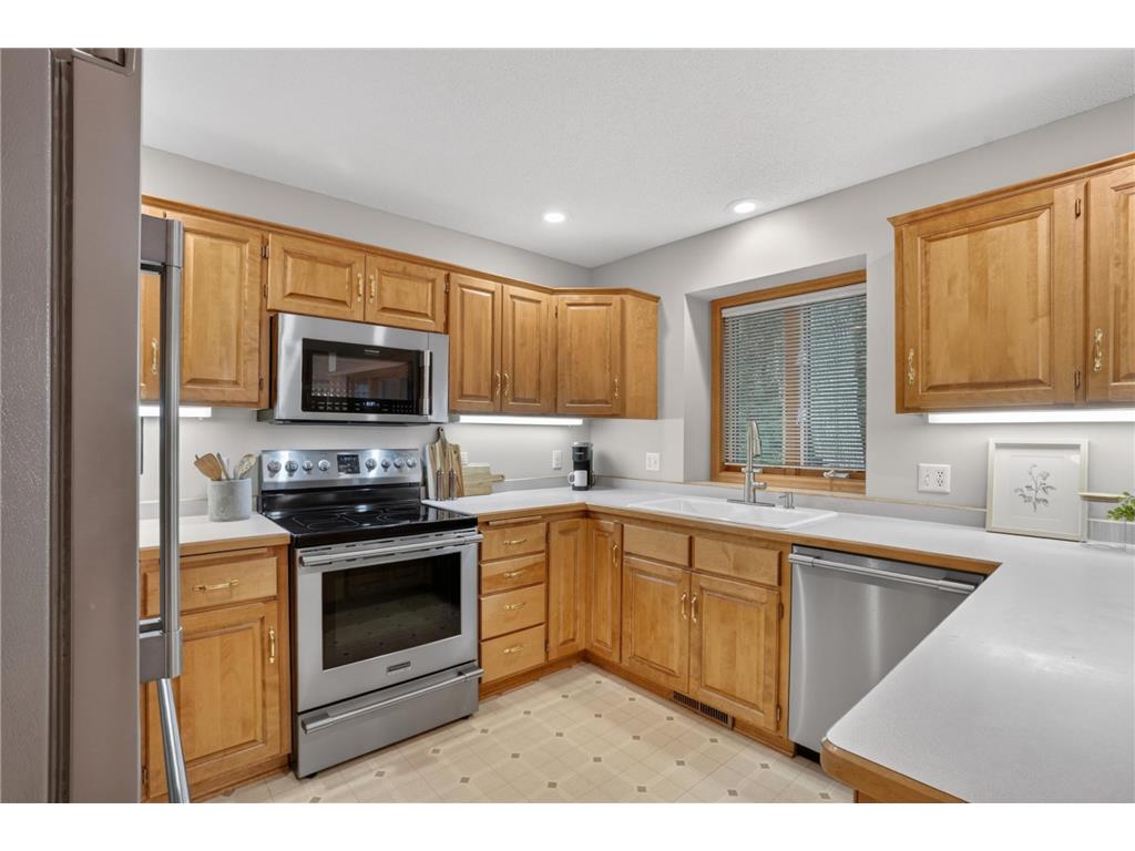 13452 Flagstaff Avenue Apple Valley MN 55124 7020192 image12