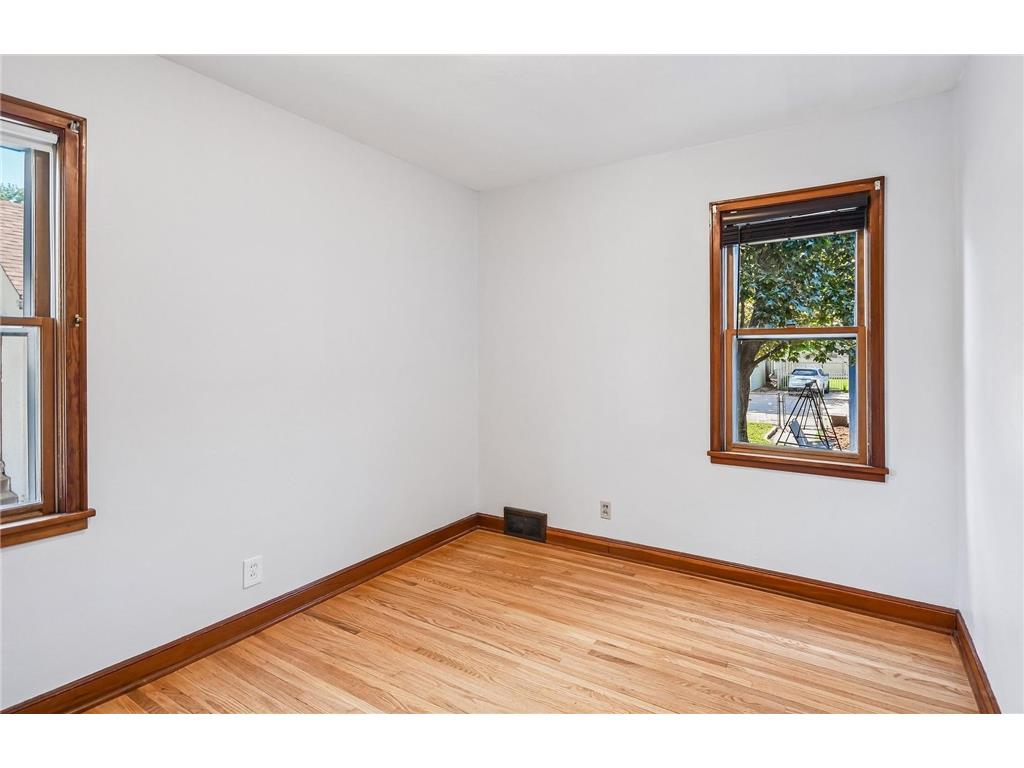 1346 5th Avenue S South Saint Paul MN 55075 7013098 image10