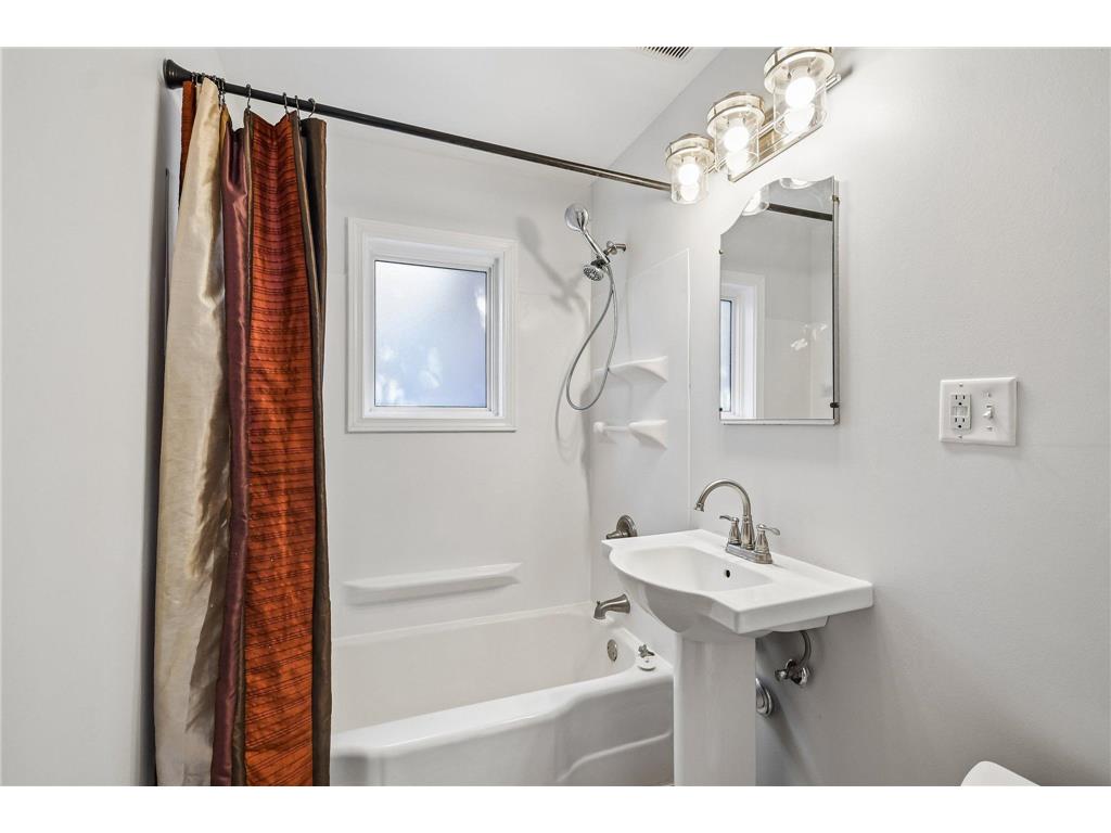 1346 5th Avenue S South Saint Paul MN 55075 7013098 image11