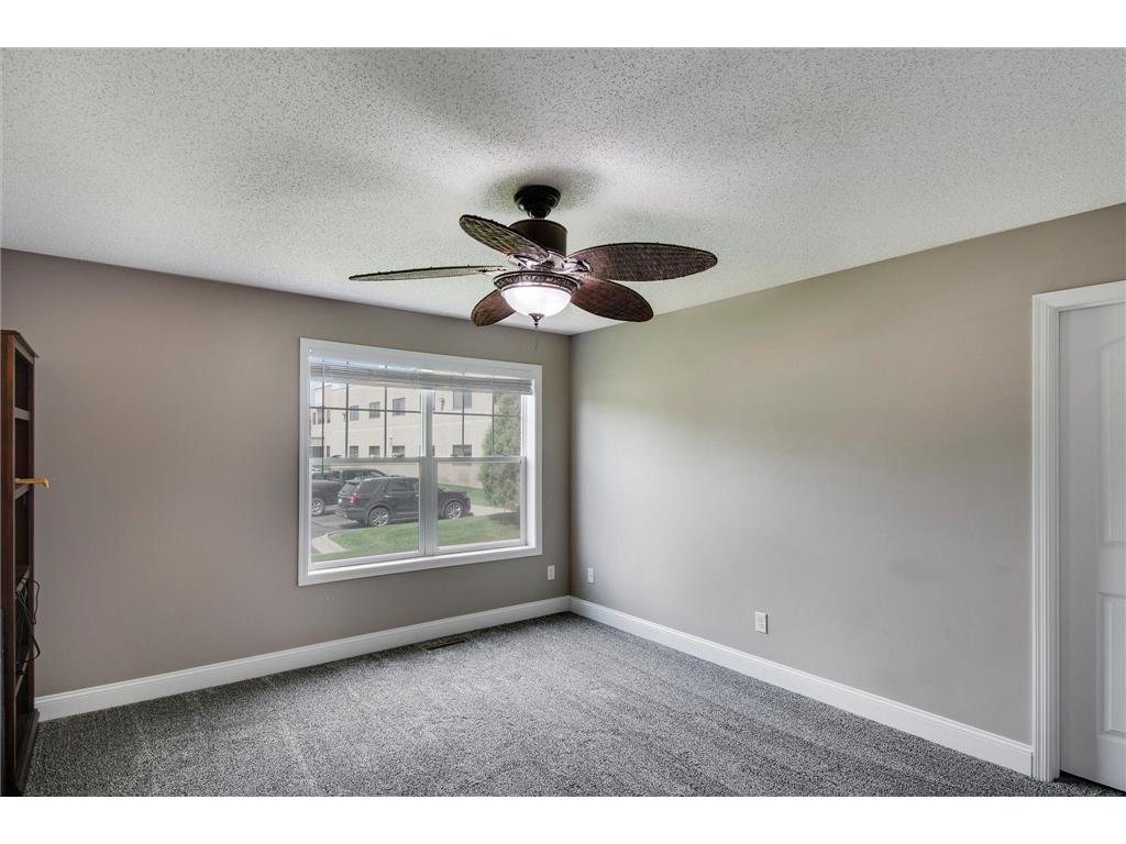 1347 Echo Lake Court, Mahtomedi, MN, 55115 MLS 6572713 Edina Realty