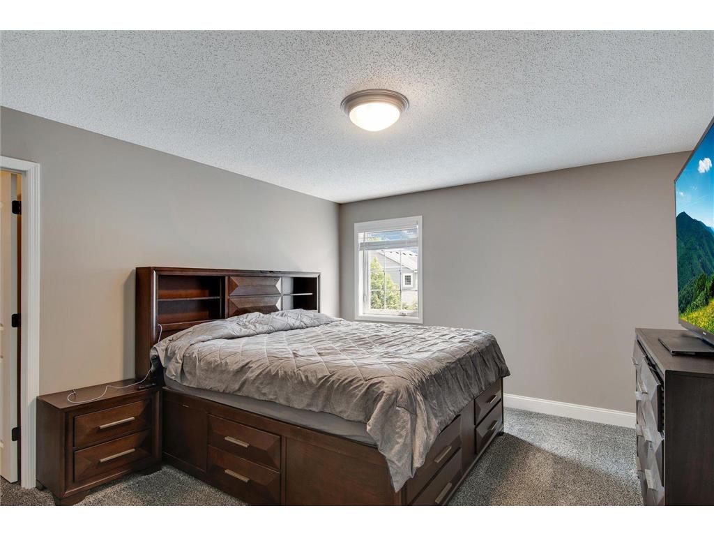 1347 Echo Lake Court, Mahtomedi, MN, 55115 MLS 6572713 Edina Realty