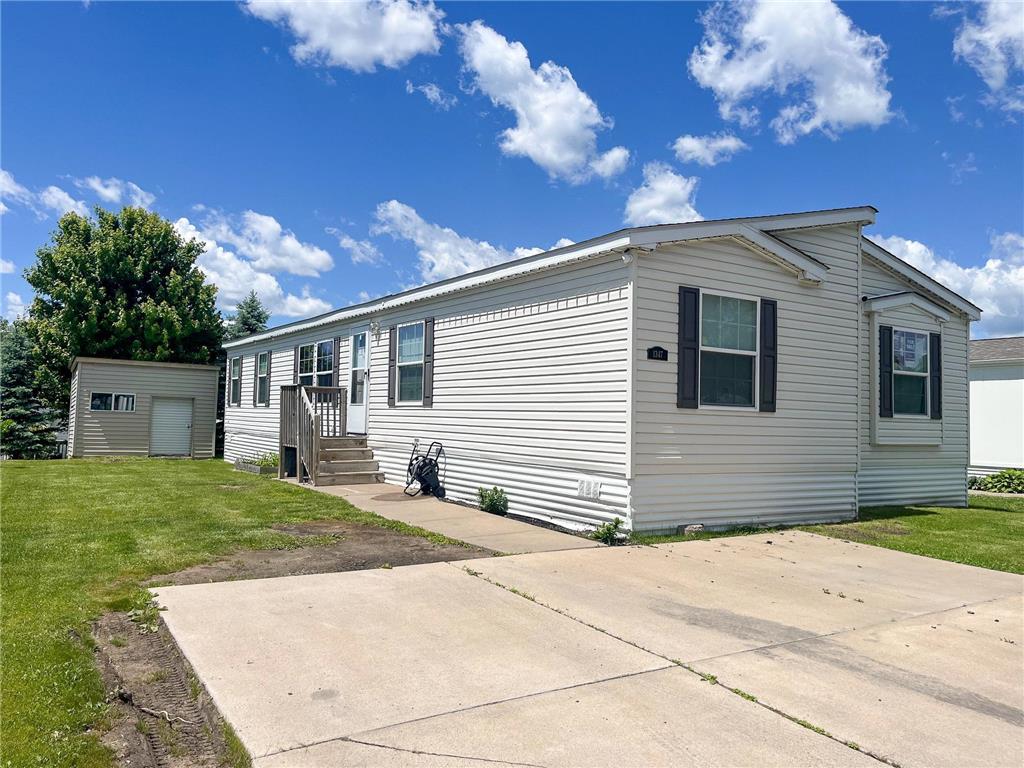 1347 Rolling Hills Drive, Maplewood, MN, 55119 | MLS: 6546111 | Edina ...