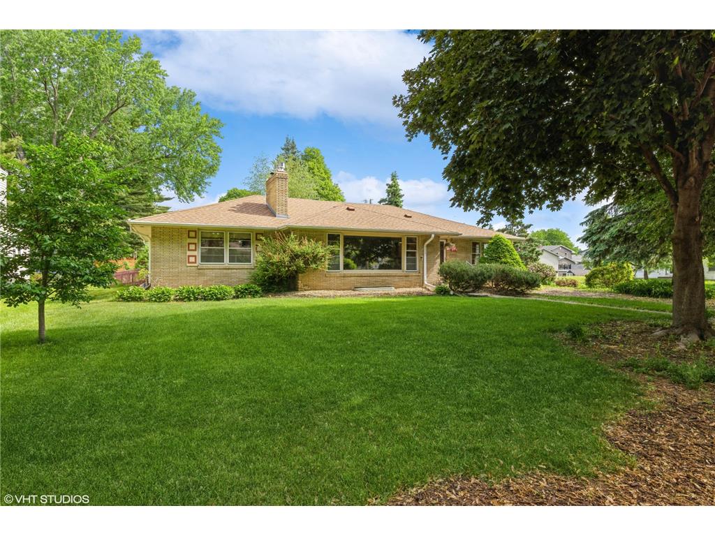 1347 Shryer Avenue W Roseville MN 55113 6384109 image1