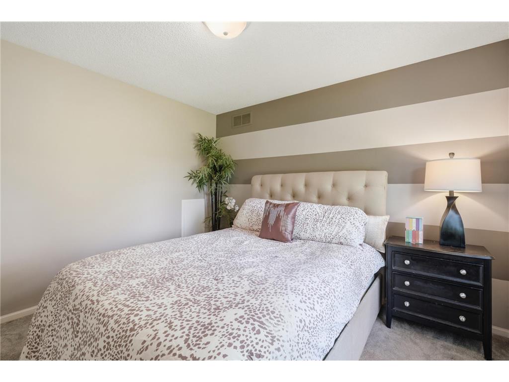 13476 Granada Avenue Apple Valley MN 55124 7071103 image40
