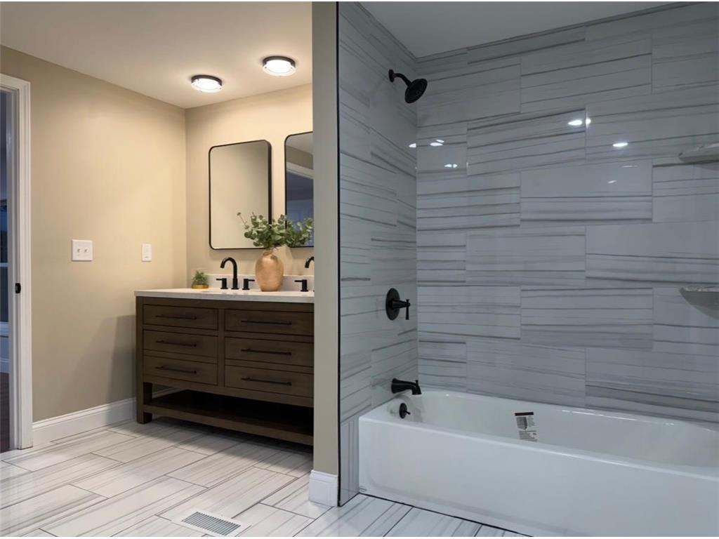 1348 104th Way NE Blaine MN 55434 7044124 image10