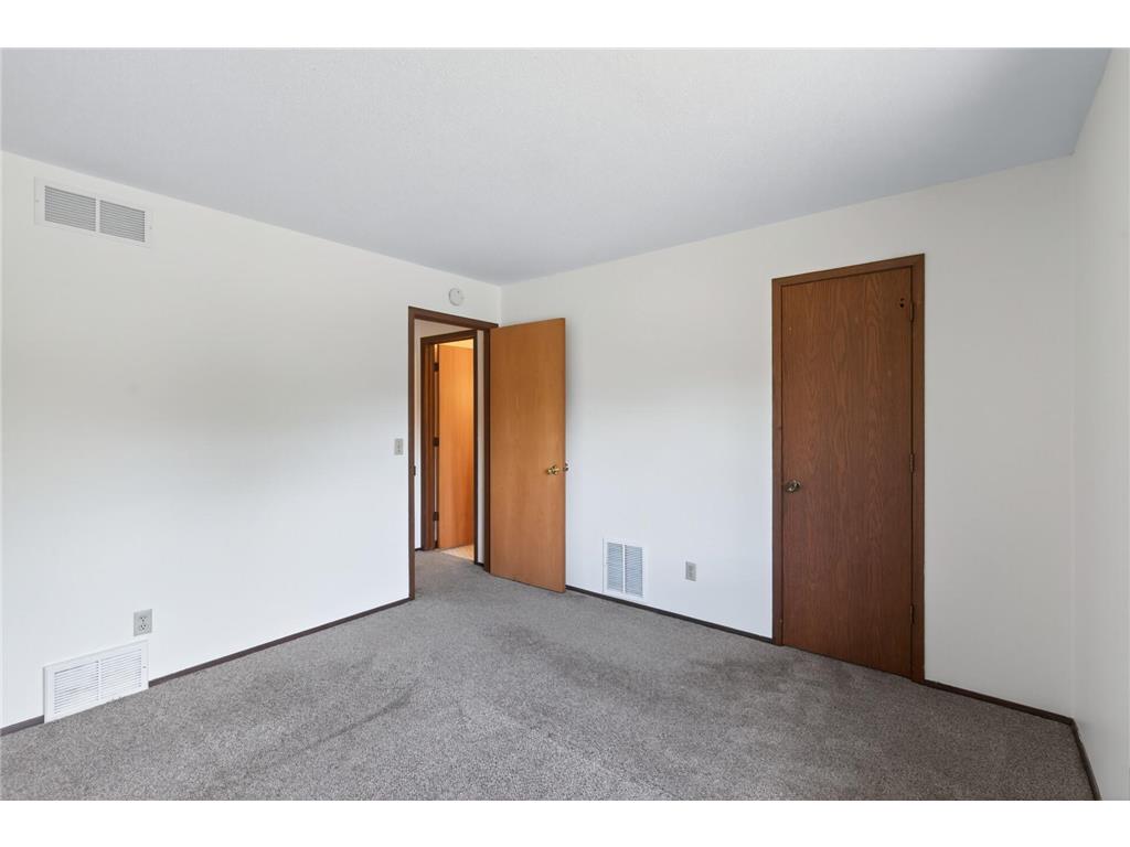 1349 Easter Lane Eagan MN 55123 7027096 image15