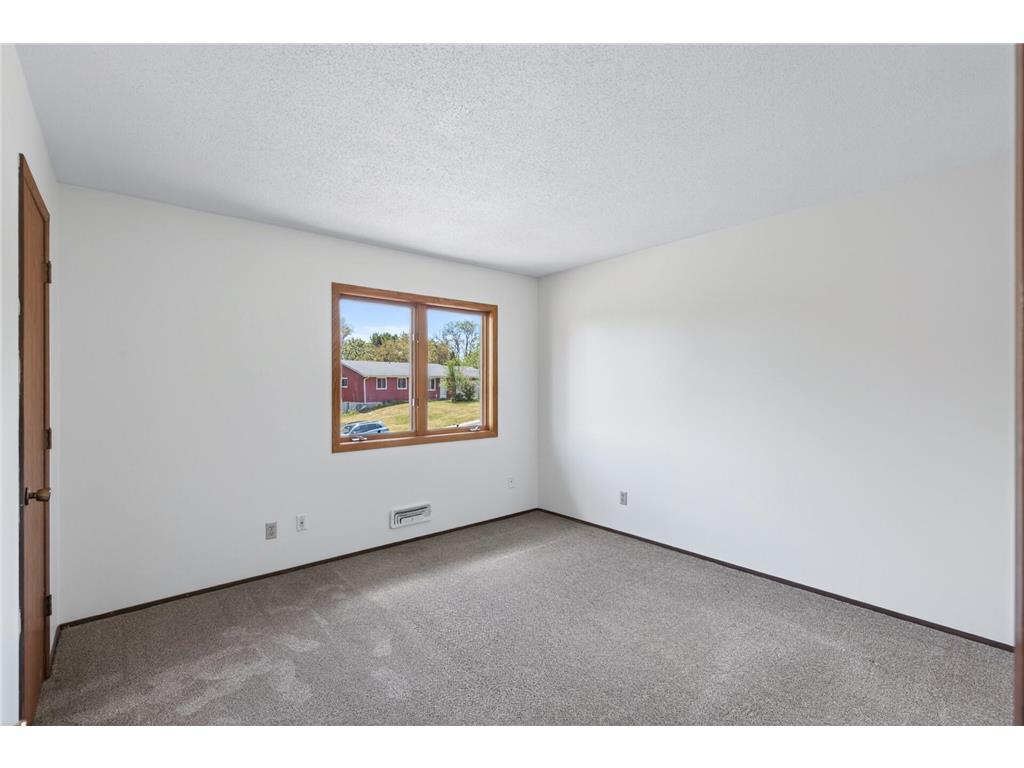 1349 Easter Lane Eagan MN 55123 7027096 image16