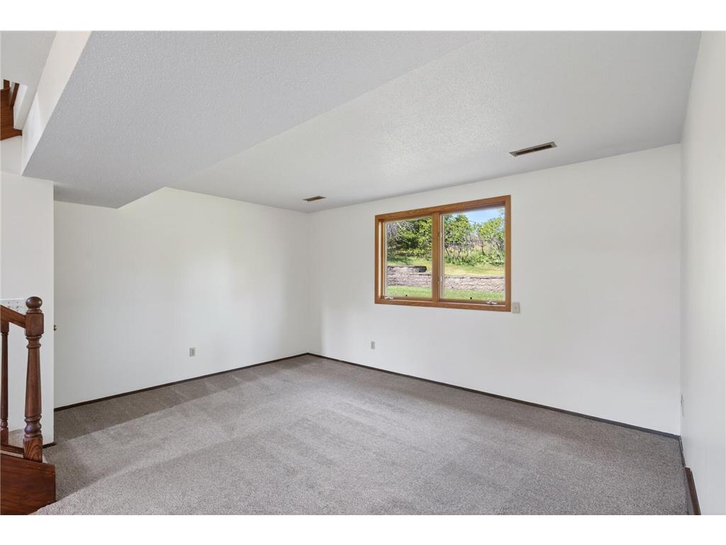 1349 Easter Lane Eagan MN 55123 7027096 image6