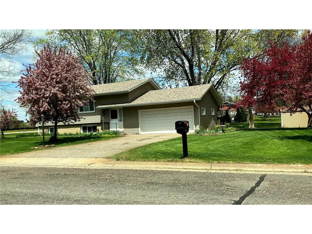 135 Dundee Lane Waite Park MN 56387 7089190 image1