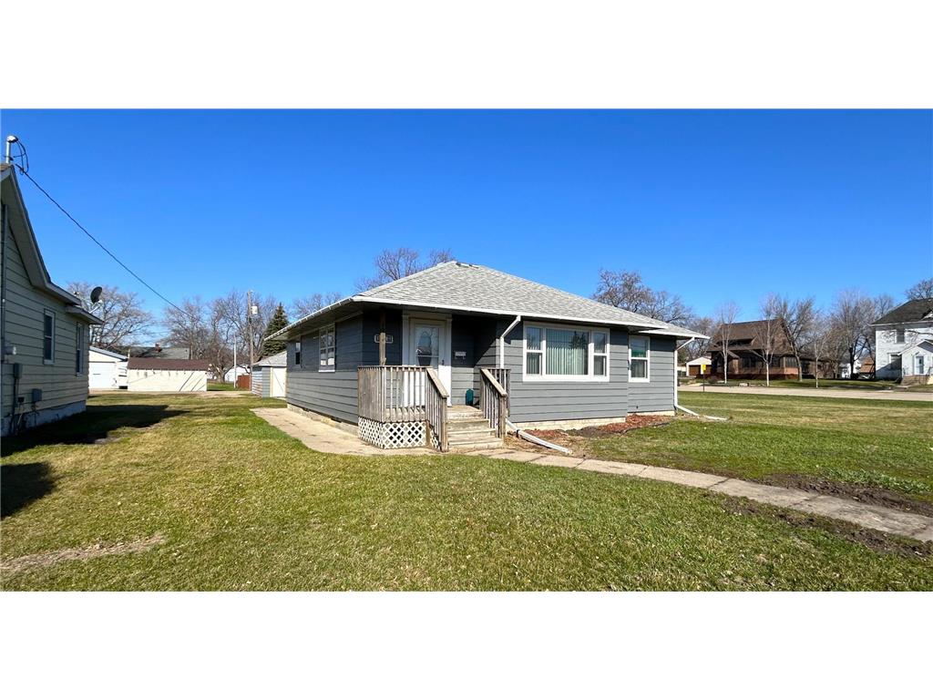 135 N Munsterman Street Appleton MN 56208 6518716 image1