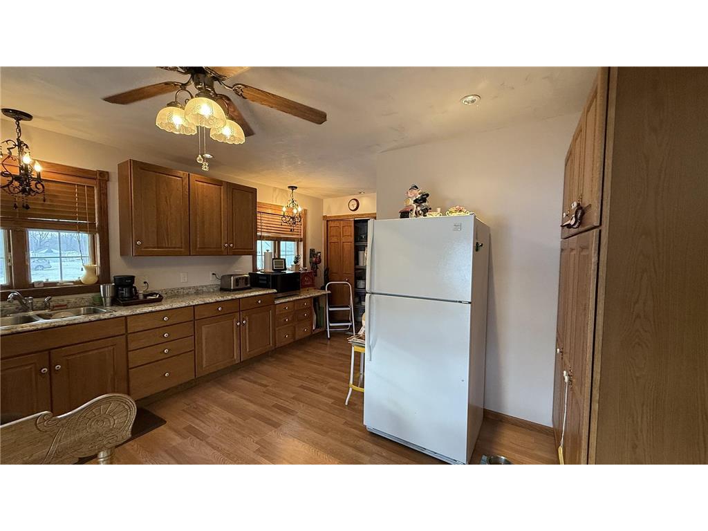 135 N Petrick Street Appleton MN 56208 7025112 image18