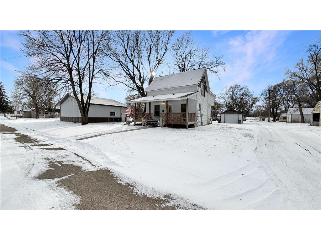 135 N Petrick Street Appleton MN 56208 7025112 image4