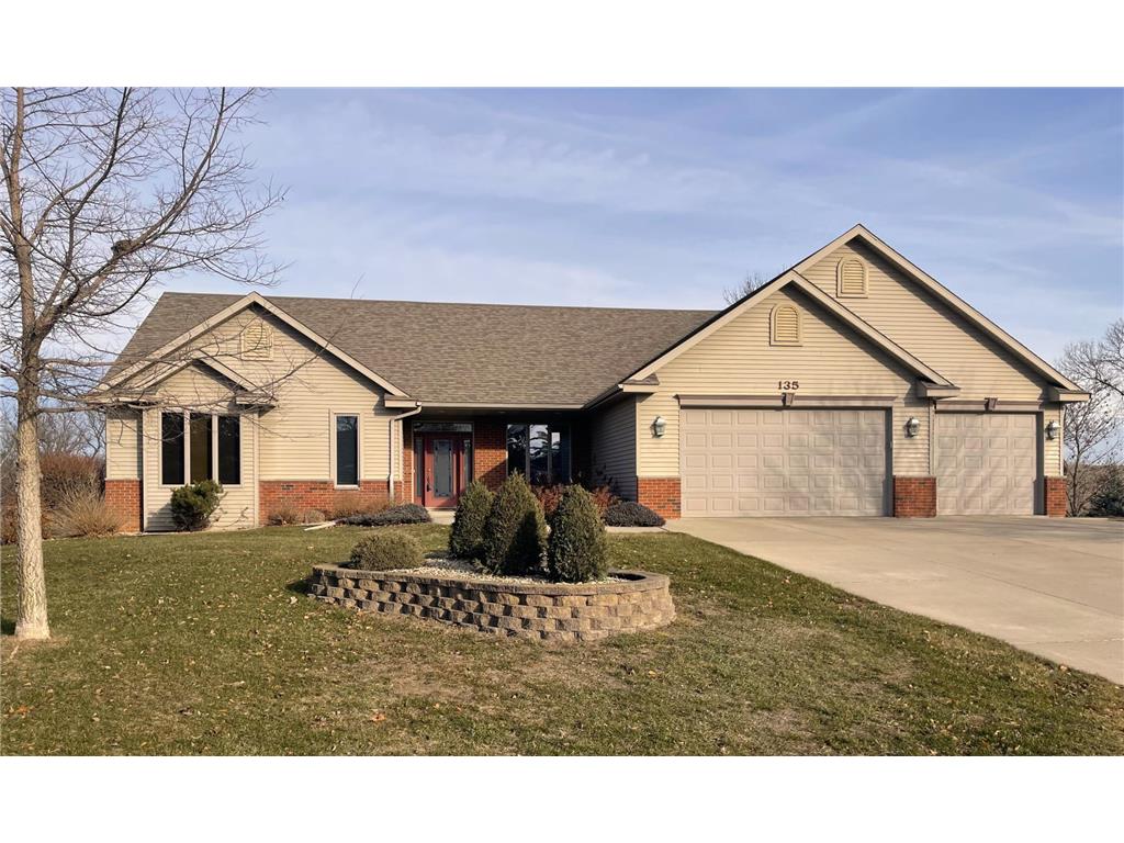 135 Quail Ridge Drive, Zumbrota, MN, 55992 MLS 6415193 Edina Realty