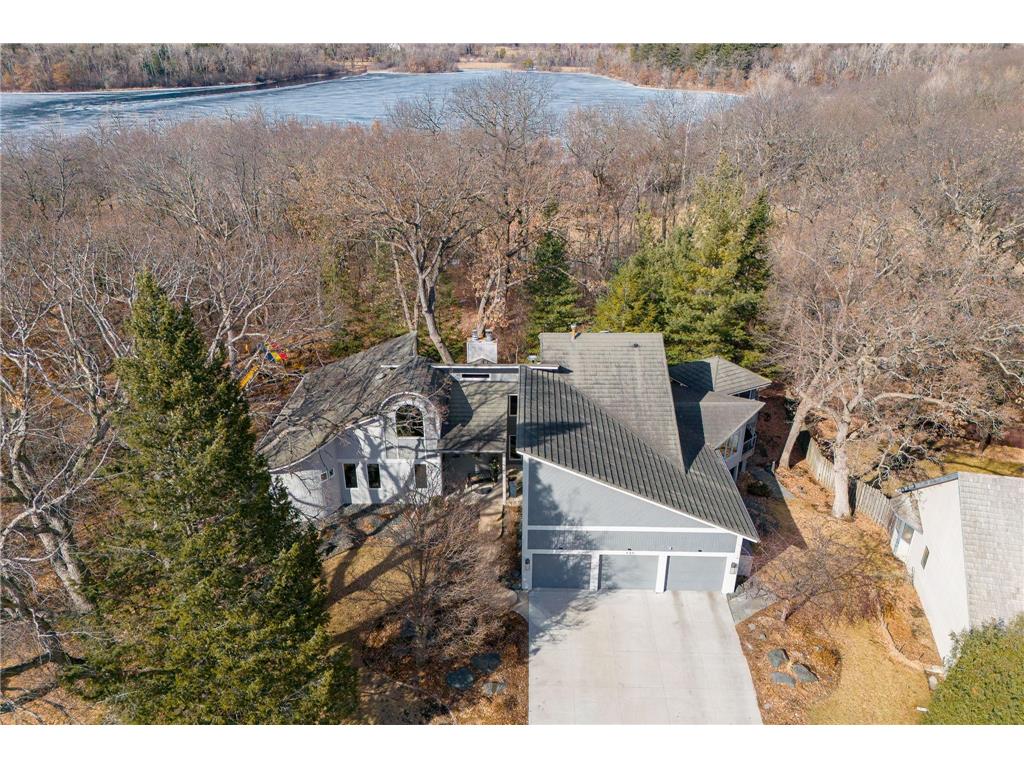 135 Red Oaks Drive Vadnais Heights MN 55127 - Sucker 6670805 image1