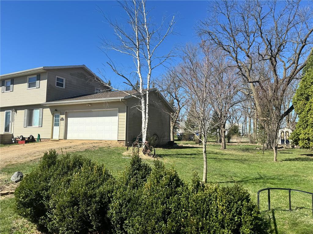 135 S Stenstrum Avenue Dunnell MN 56127 7056959 image3