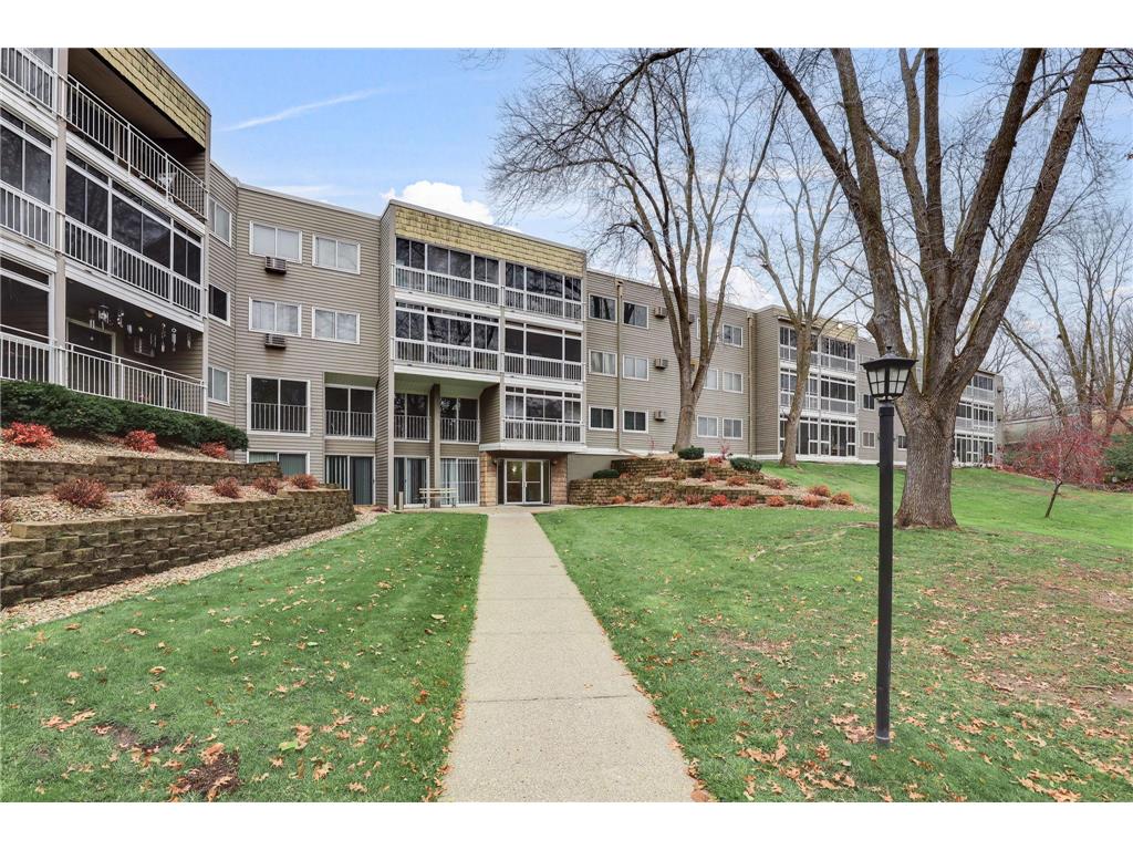 135 Viking Drive E #203 Little Canada MN 55117 6616121 image1