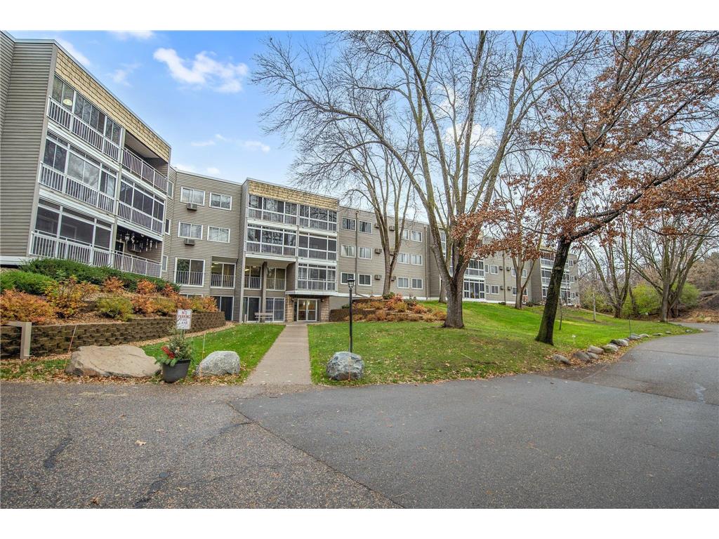 135 Viking Drive E #303 Little Canada MN 55117 6376688 image1