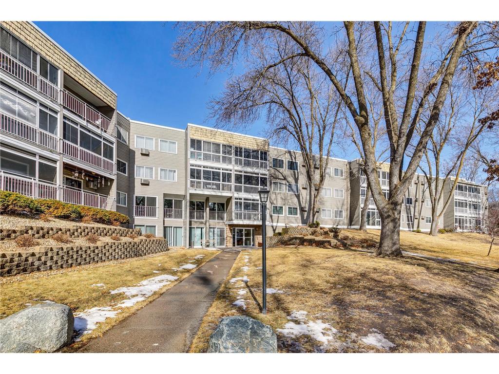 135 Viking Drive E #303 Little Canada MN 55117 6673961 image1