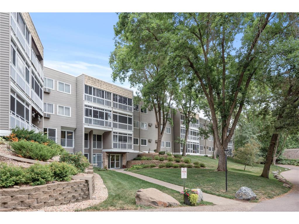 135 Viking Drive E #309 Little Canada MN 55117 6406383 image1