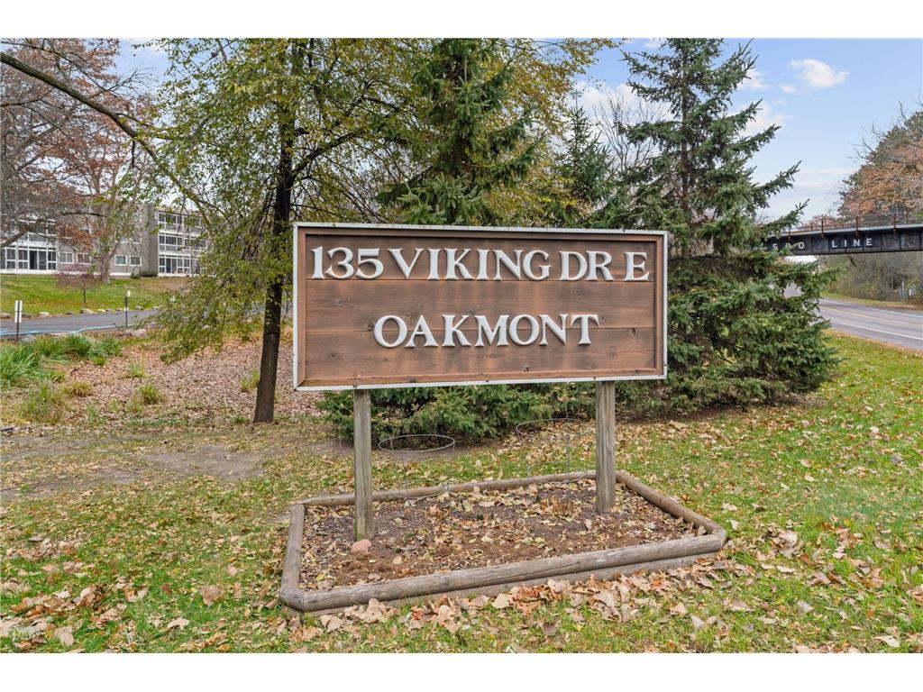 135 Viking Drive E #321 Little Canada MN 55117 6820160 image1