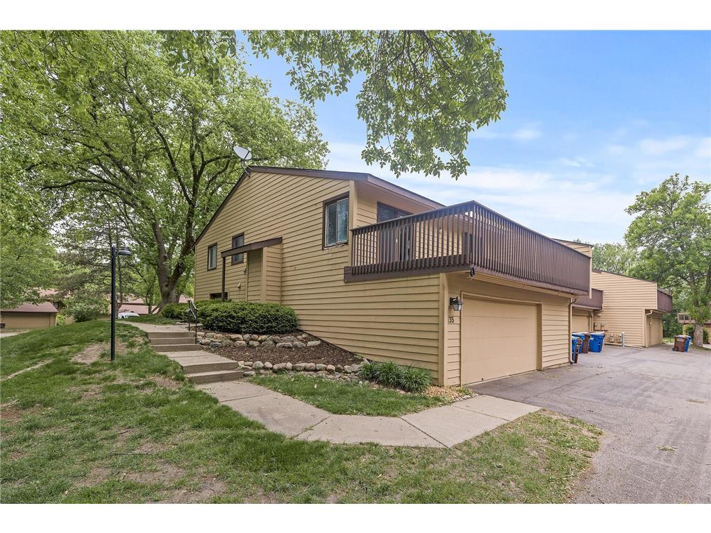135 W Eagle Lake Drive Maple Grove MN 55369 6750227 image1