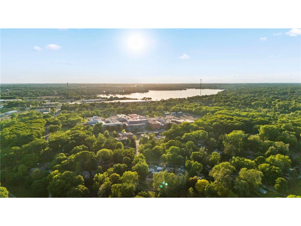 1350 Boone Avenue N Golden Valley MN 55427 7079238 image34