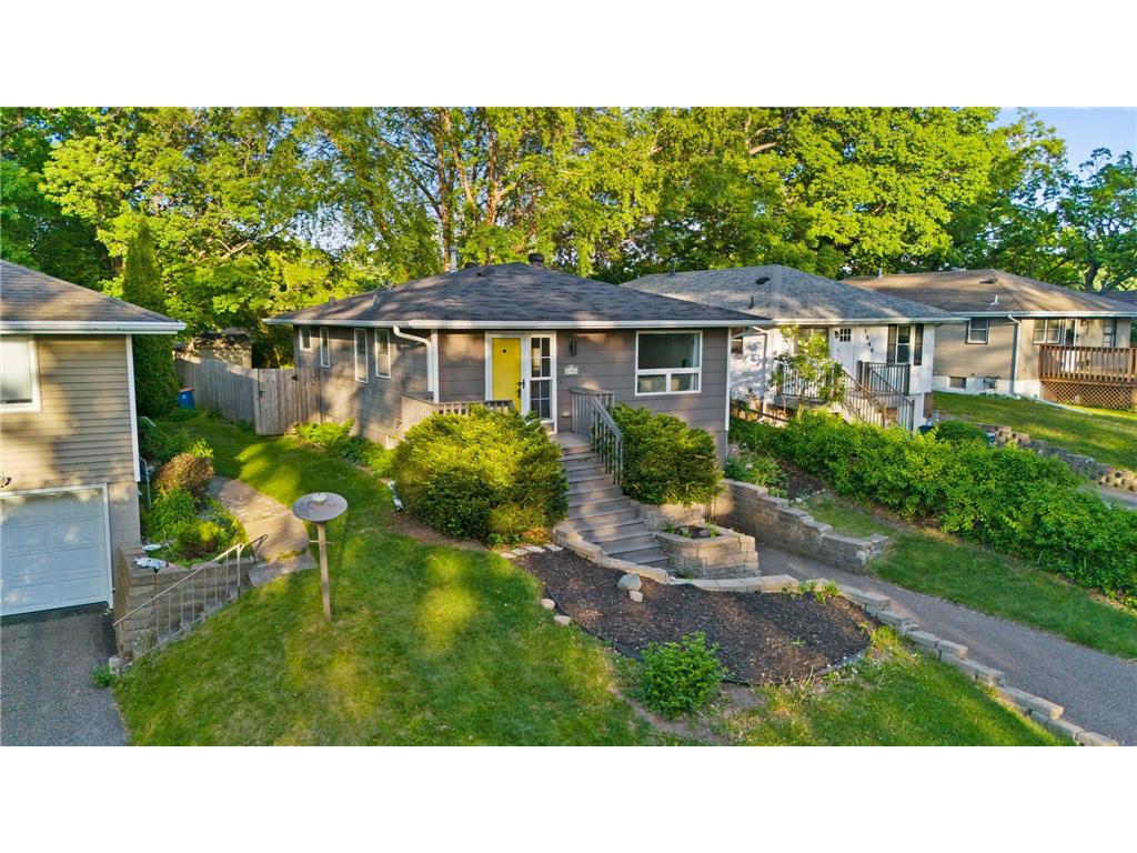 1350 Boone Avenue N Golden Valley MN 55427 7079238 image2
