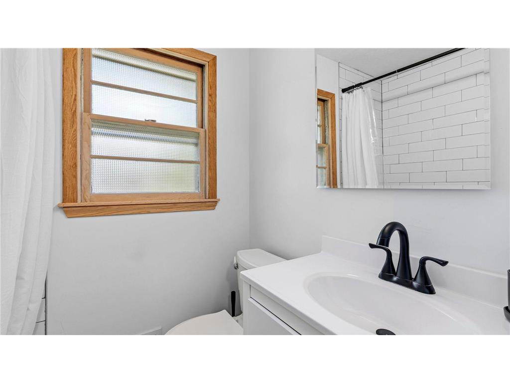 1350 Boone Avenue N Golden Valley MN 55427 7079238 image20