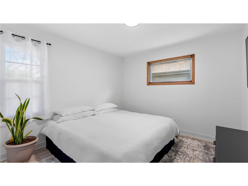 1350 Boone Avenue N Golden Valley MN 55427 7079238 image24