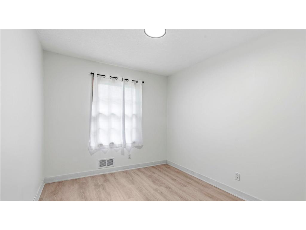 1350 Boone Avenue N Golden Valley MN 55427 7079238 image27