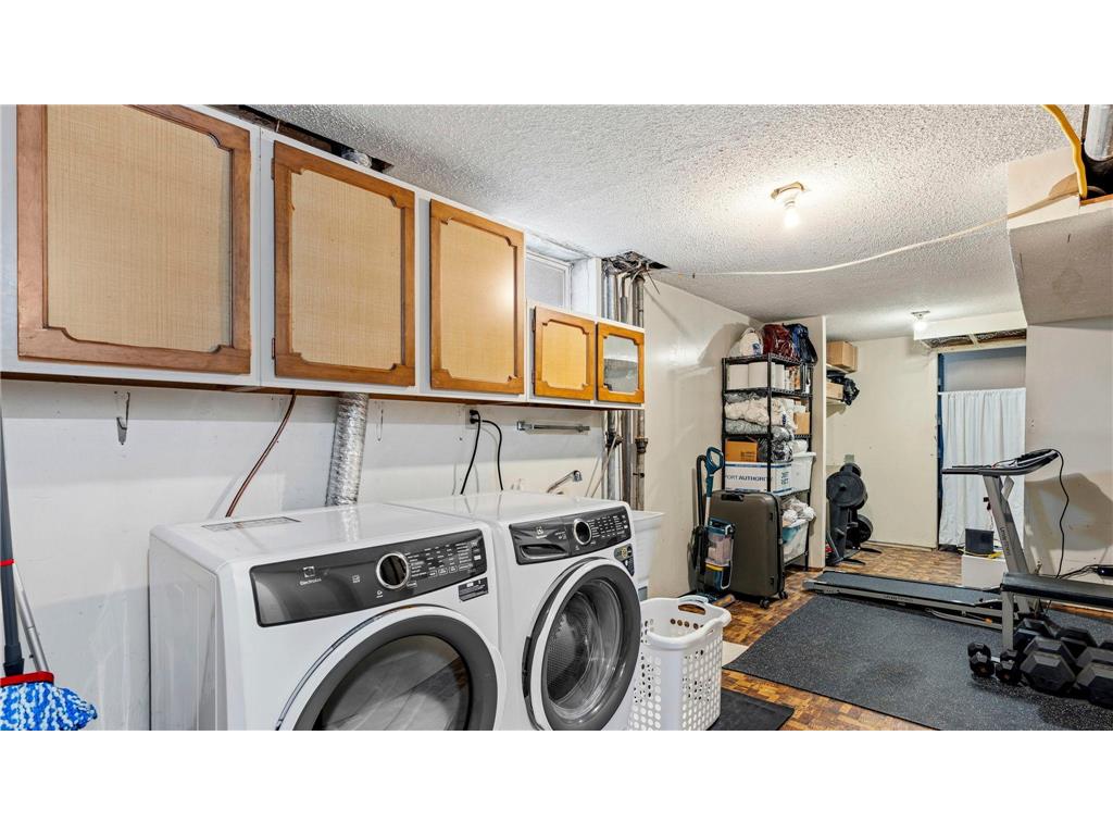 1350 Boone Avenue N Golden Valley MN 55427 7079238 image29