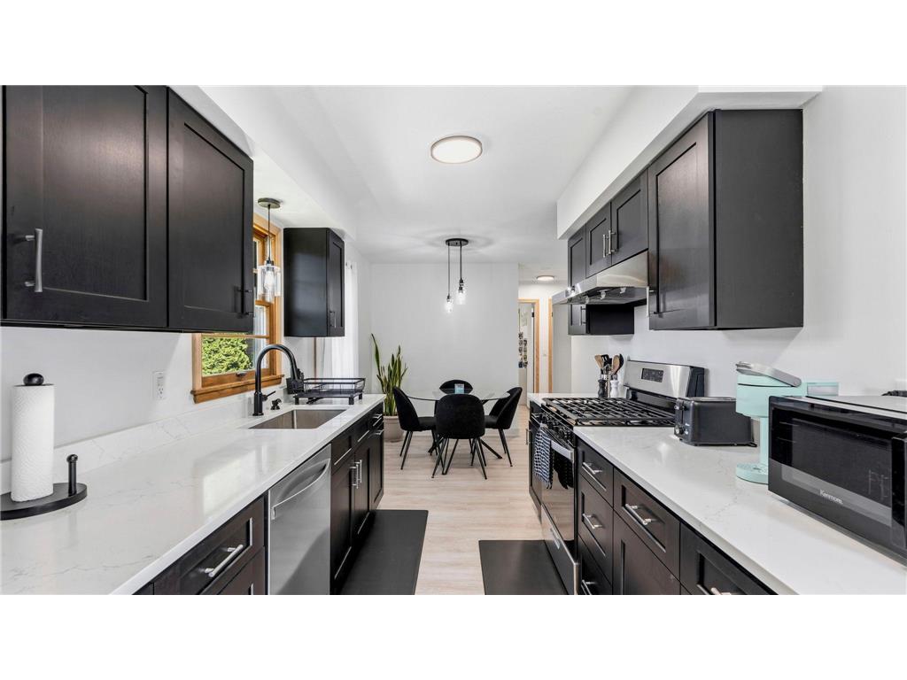 1350 Boone Avenue N Golden Valley MN 55427 7079238 image6