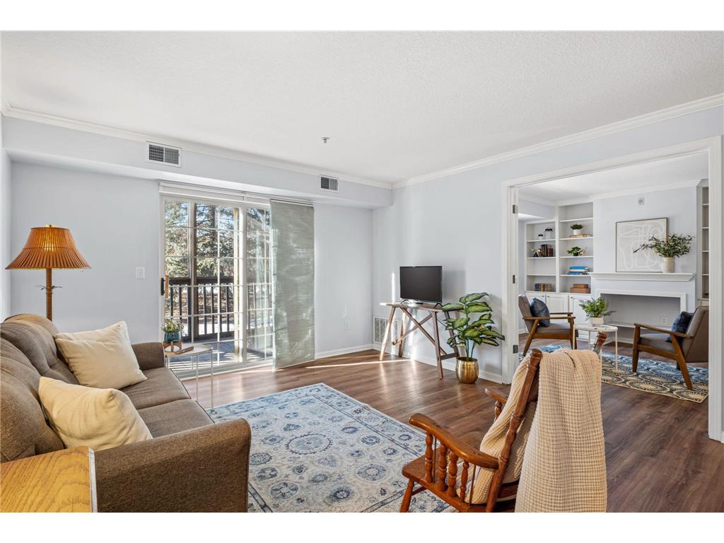 1350 Douglas Drive N #105 Golden Valley MN 55422 6751757 image10