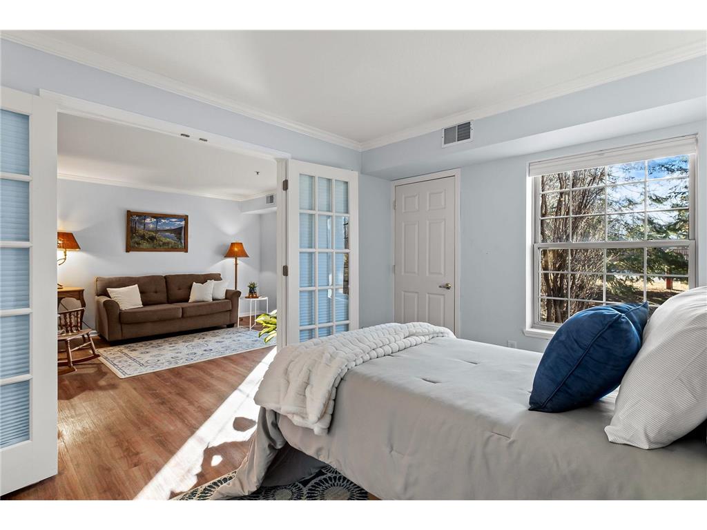 1350 Douglas Drive N #105 Golden Valley MN 55422 6751757 image15