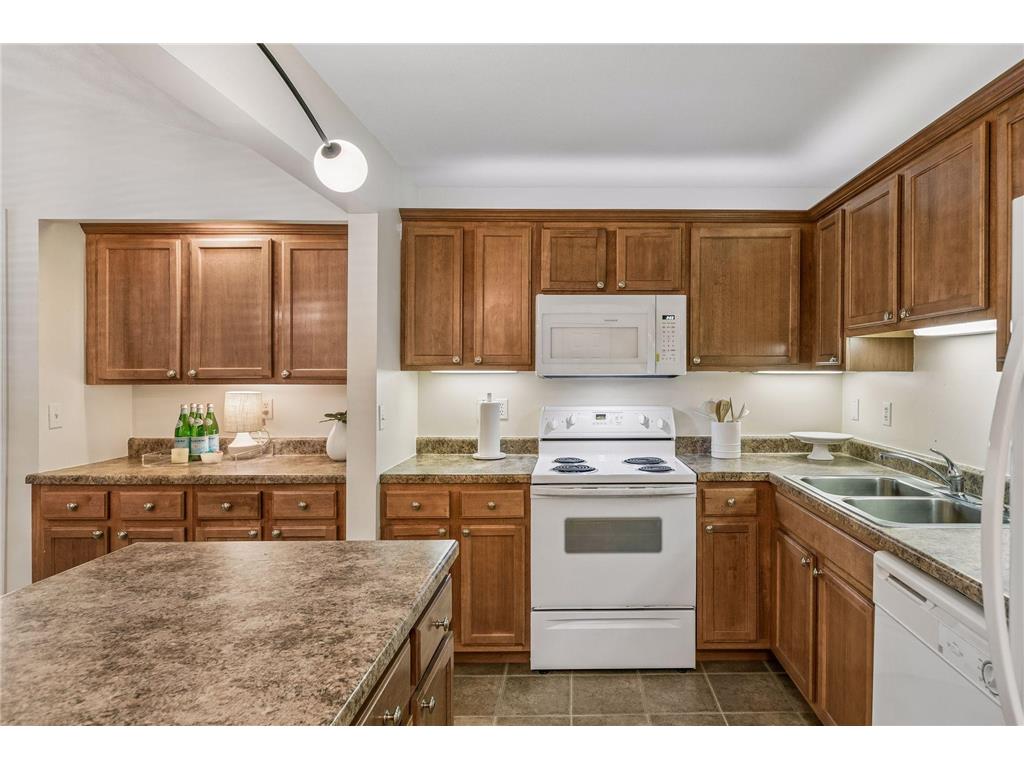 1350 Douglas Drive N #309 Golden Valley MN 55422 7085455 image12