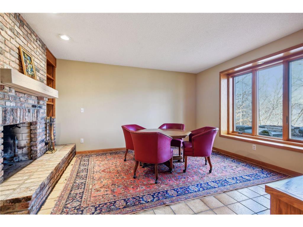 1350 Hesse Farm Road, Chanhassen, MN, 55318 MLS 6516919 Edina Realty