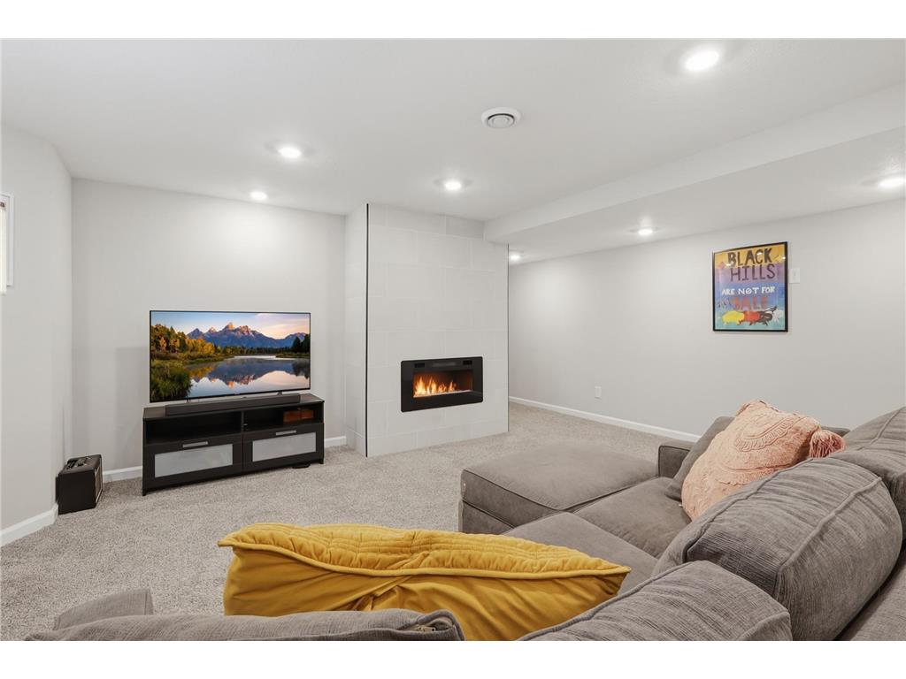 1350 Laurel Avenue Saint Paul MN 55104 7063062 image24
