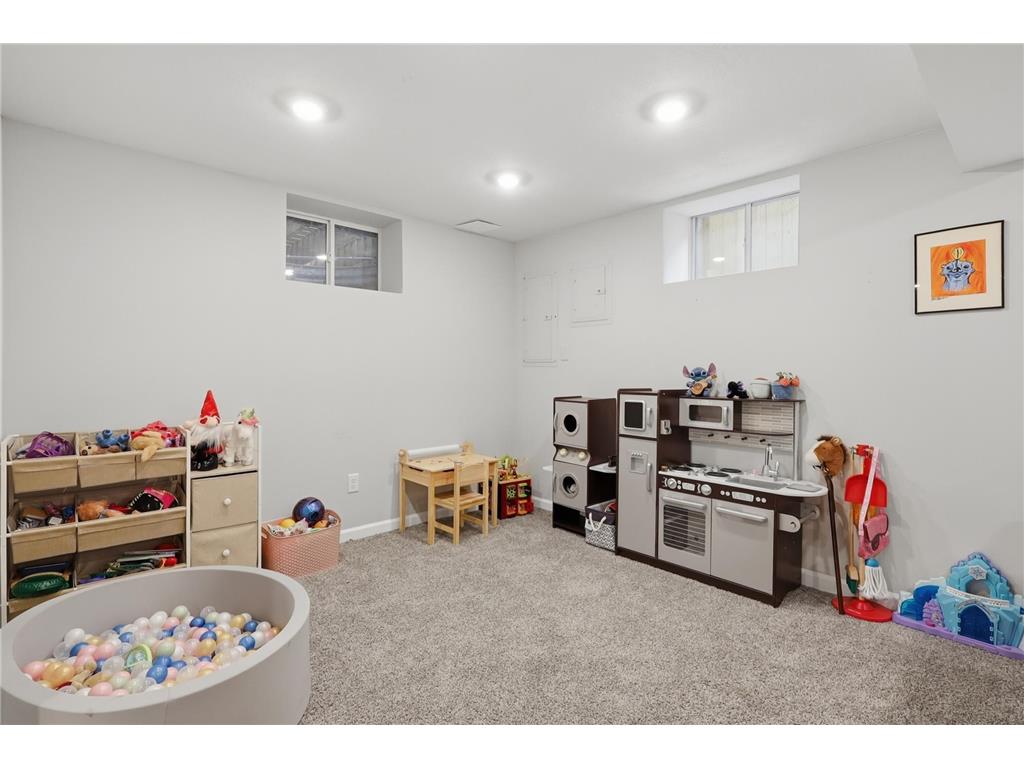 1350 Laurel Avenue Saint Paul MN 55104 7063062 image26