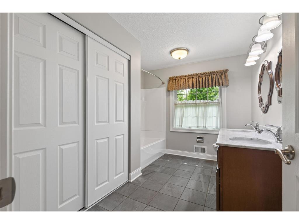 1350 Oldridge Avenue N West Lakeland Twp MN 55082 7090746 image12