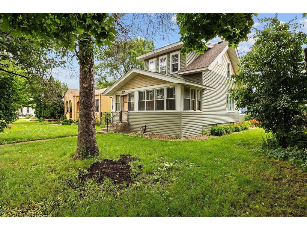 1350 Snelling Avenue N Saint Paul MN 55108 6586899 image1