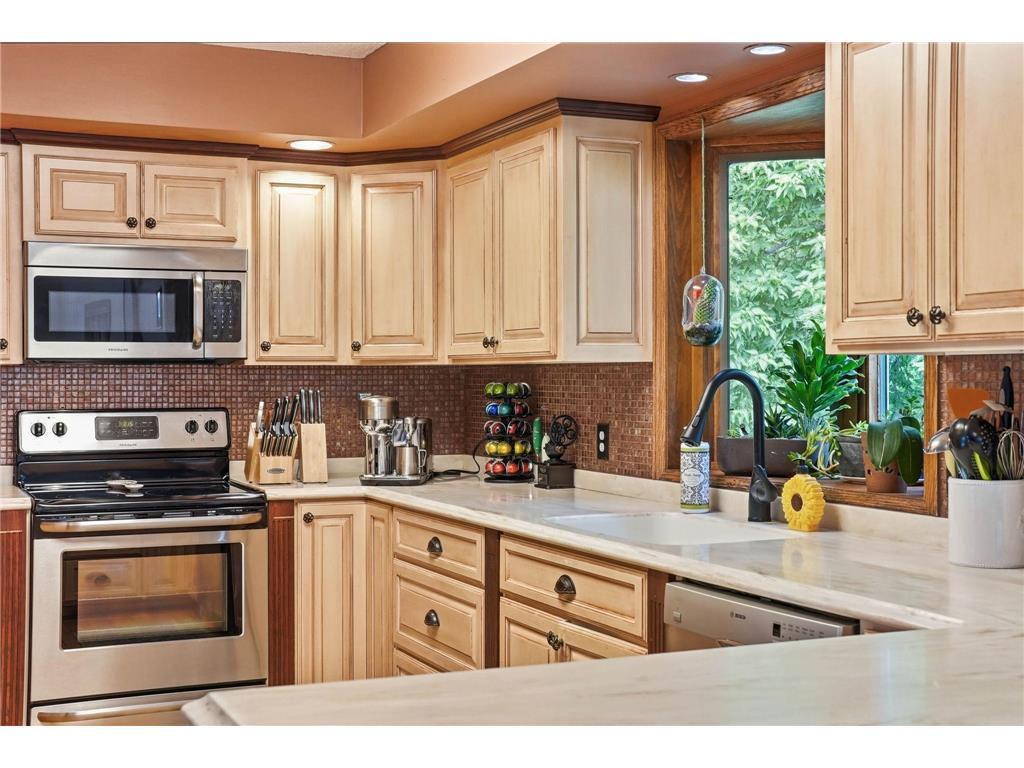 13500 Georgia Drive Apple Valley MN 55124 7098800 image19