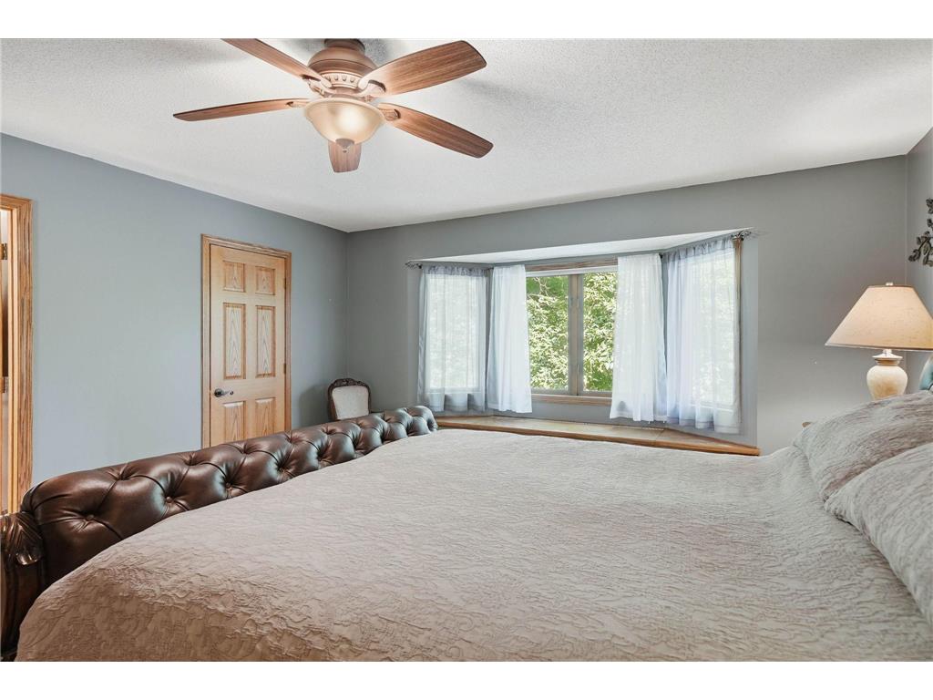 13500 Georgia Drive Apple Valley MN 55124 7098800 image28