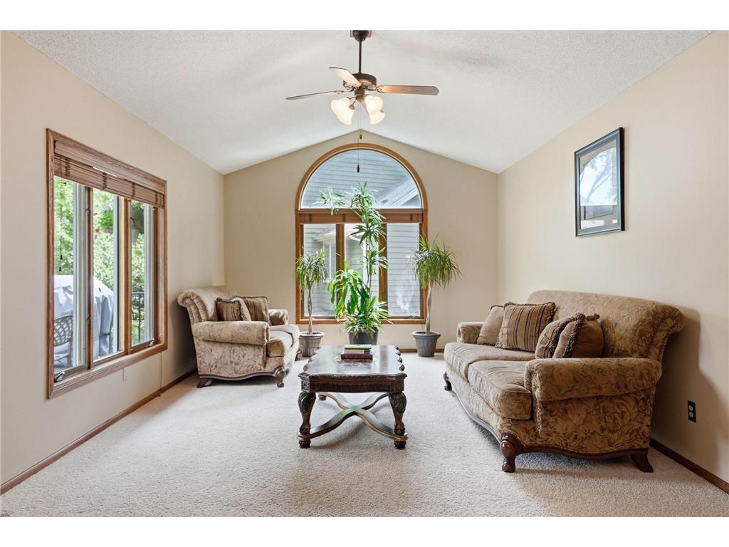 13500 Georgia Drive Apple Valley MN 55124 7098800 image6