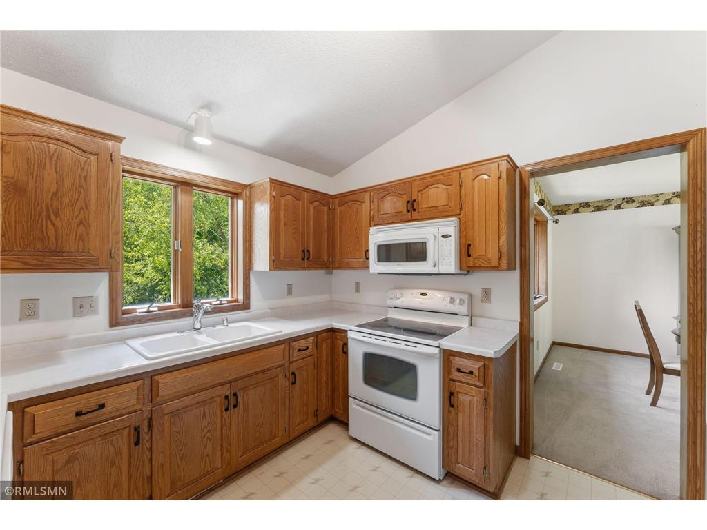 13500 Judicial Road Burnsville MN 55337 7065476 image13