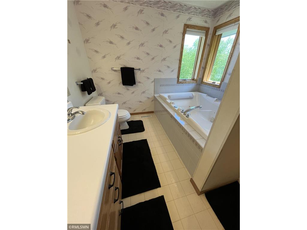 13500 Judicial Road Burnsville MN 55337 7065476 image24