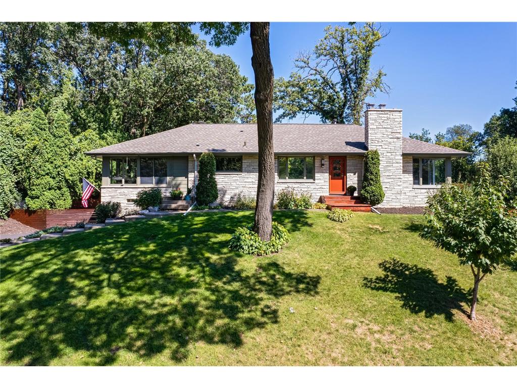 13505 Garfield Avenue Burnsville MN 55337 6590627 image1