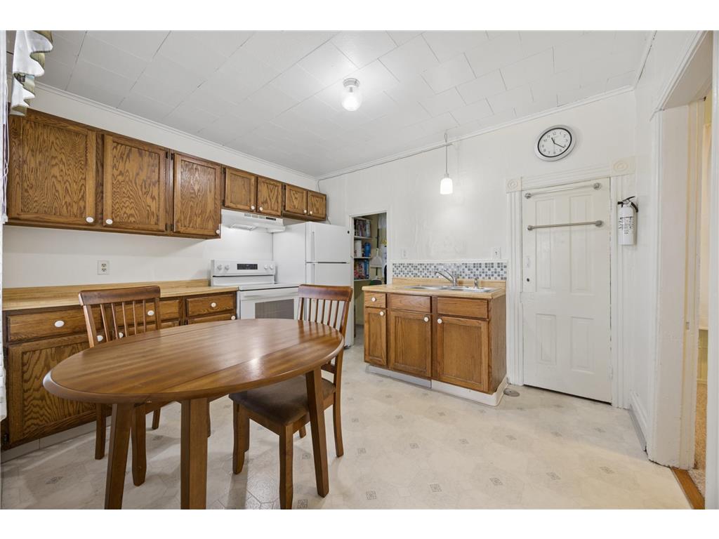 1351 Ames Avenue Saint Paul MN 55106 7057013 image10