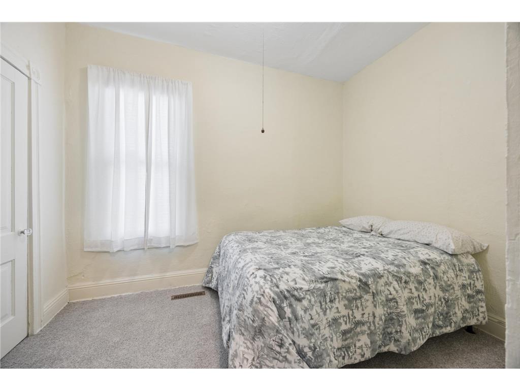 1351 Ames Avenue Saint Paul MN 55106 7057013 image15