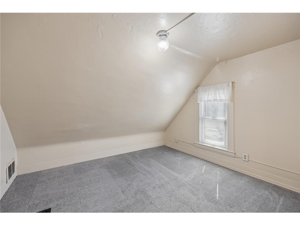 1351 Ames Avenue Saint Paul MN 55106 7057013 image17